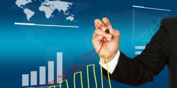 التنمية الاقتصادية وتأثيرها الإيجابي على الفرد المجتمع