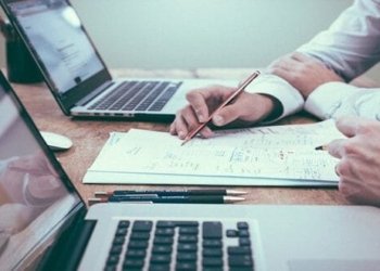 المهارات المهنية الأساسية التي يحتاجها كل فرد لتحقيق النجاح والإزدهار في حياته